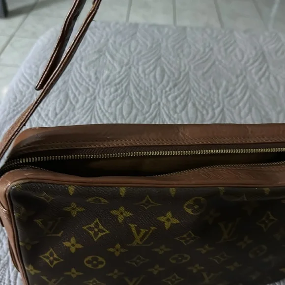 Louis Vuitton messenger vintage bag - Picture 4 of 9